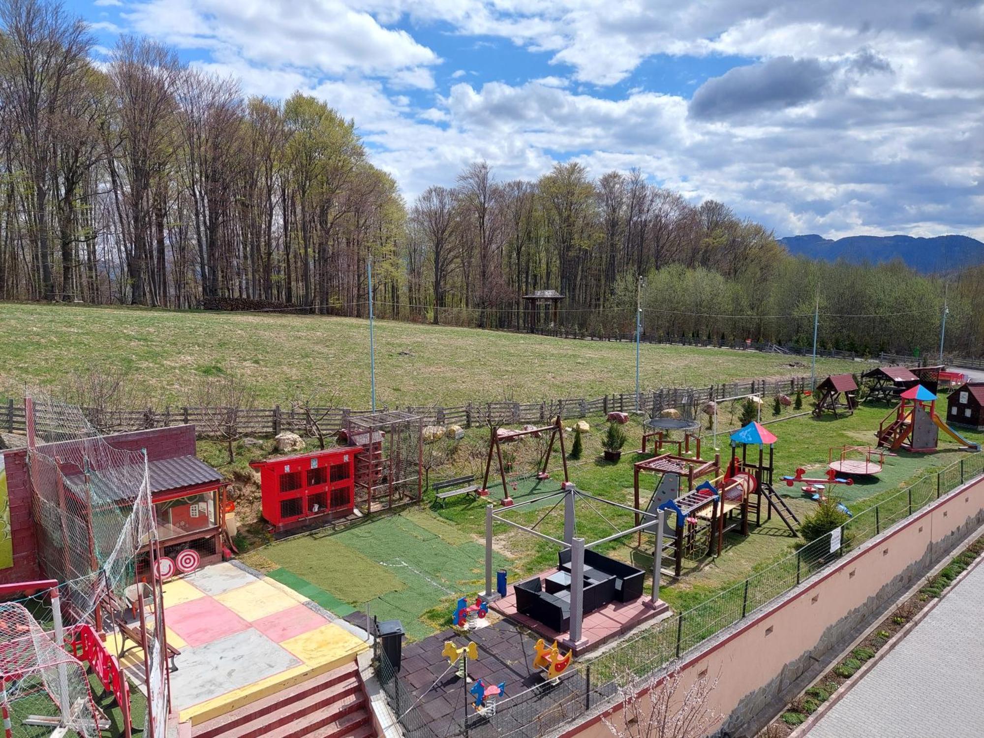 Pension Chalet Poiana Marului Ranch ภายนอก รูปภาพ