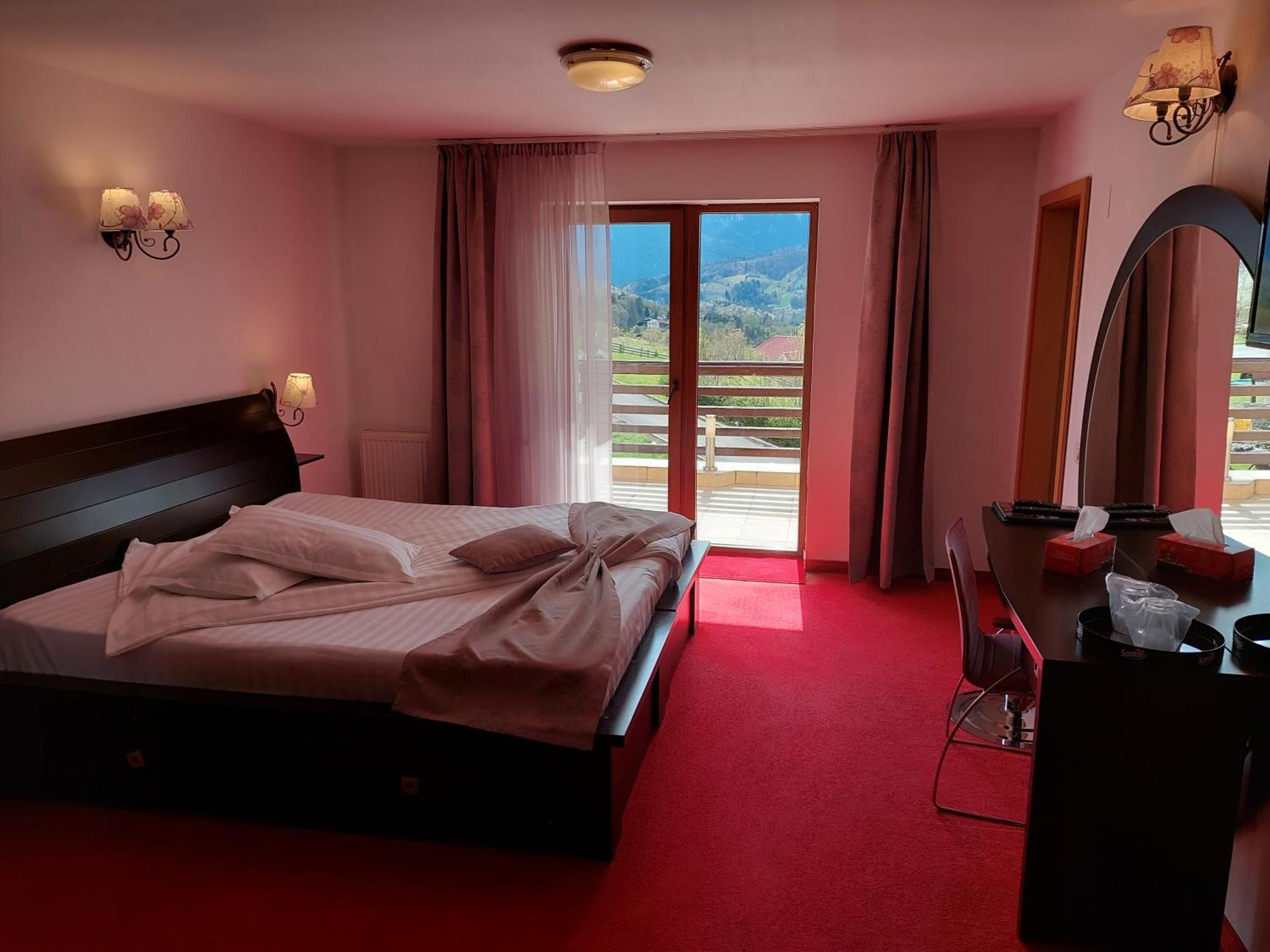 Pension Chalet Poiana Marului Ranch ภายนอก รูปภาพ