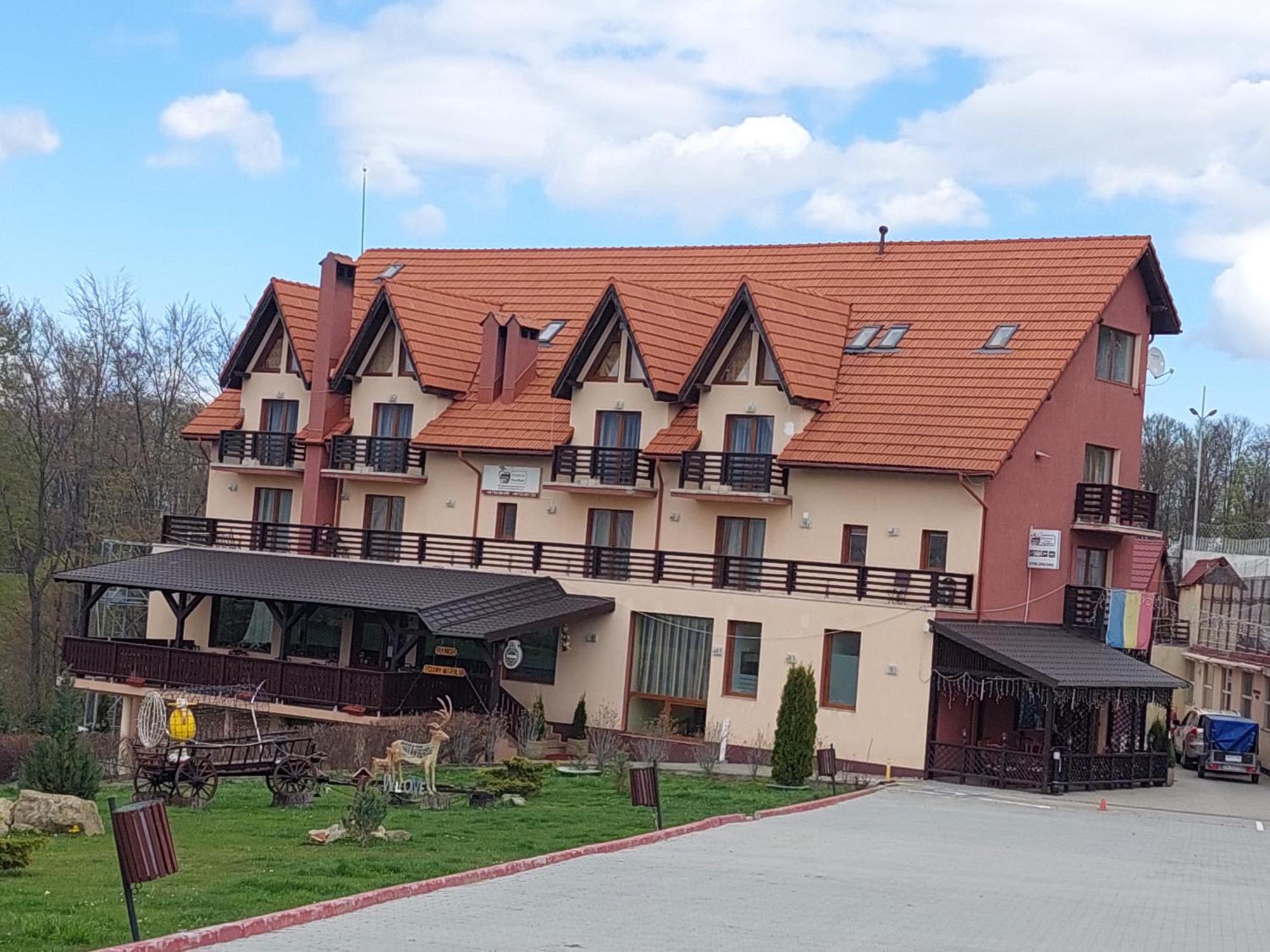 Pension Chalet Poiana Marului Ranch ภายนอก รูปภาพ