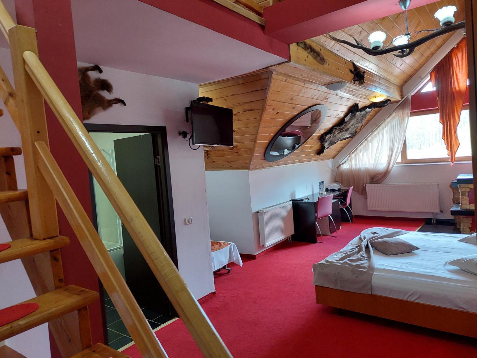 Pension Chalet Poiana Marului Ranch ภายนอก รูปภาพ