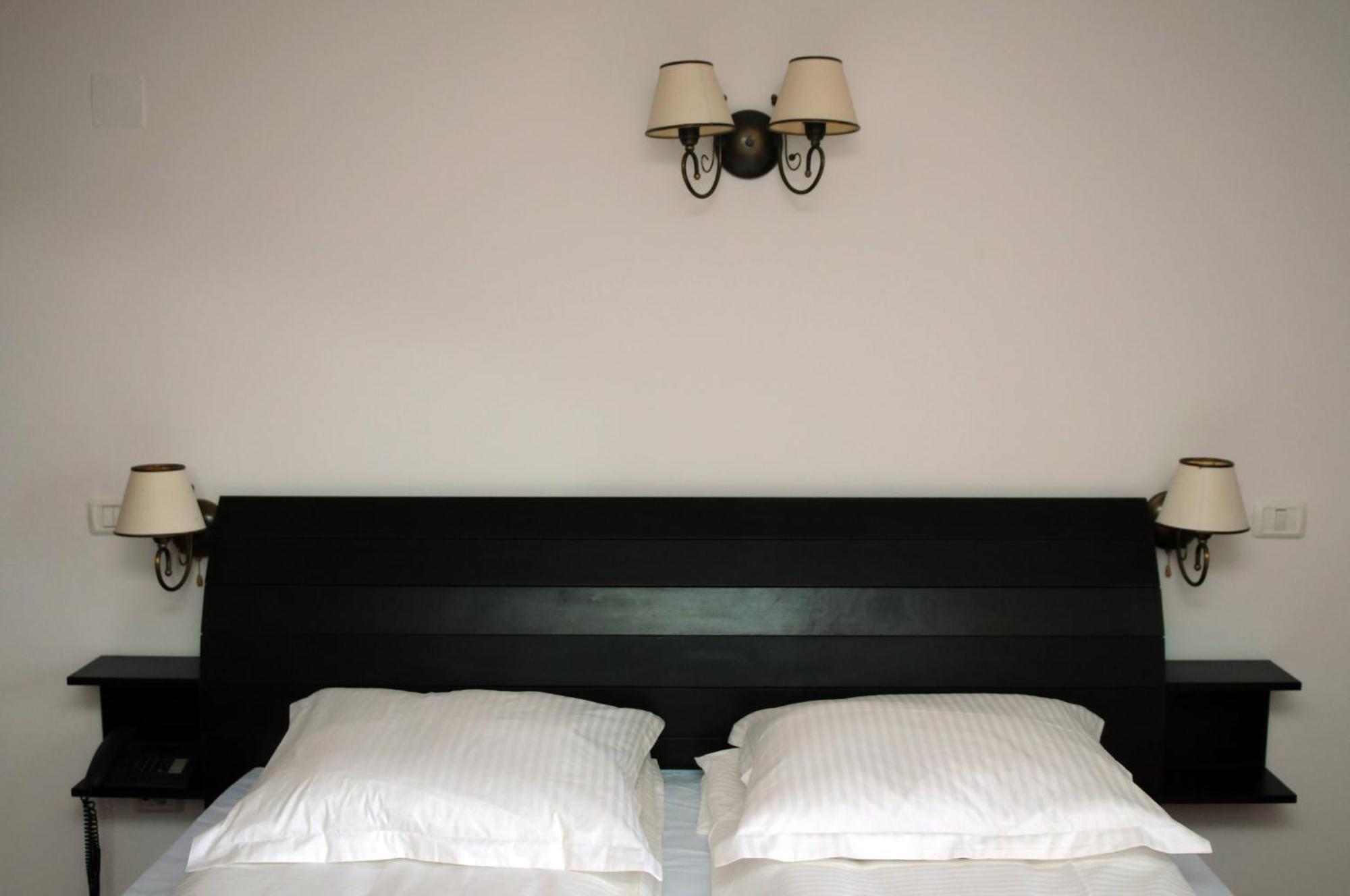 Pension Chalet Poiana Marului Ranch ภายนอก รูปภาพ